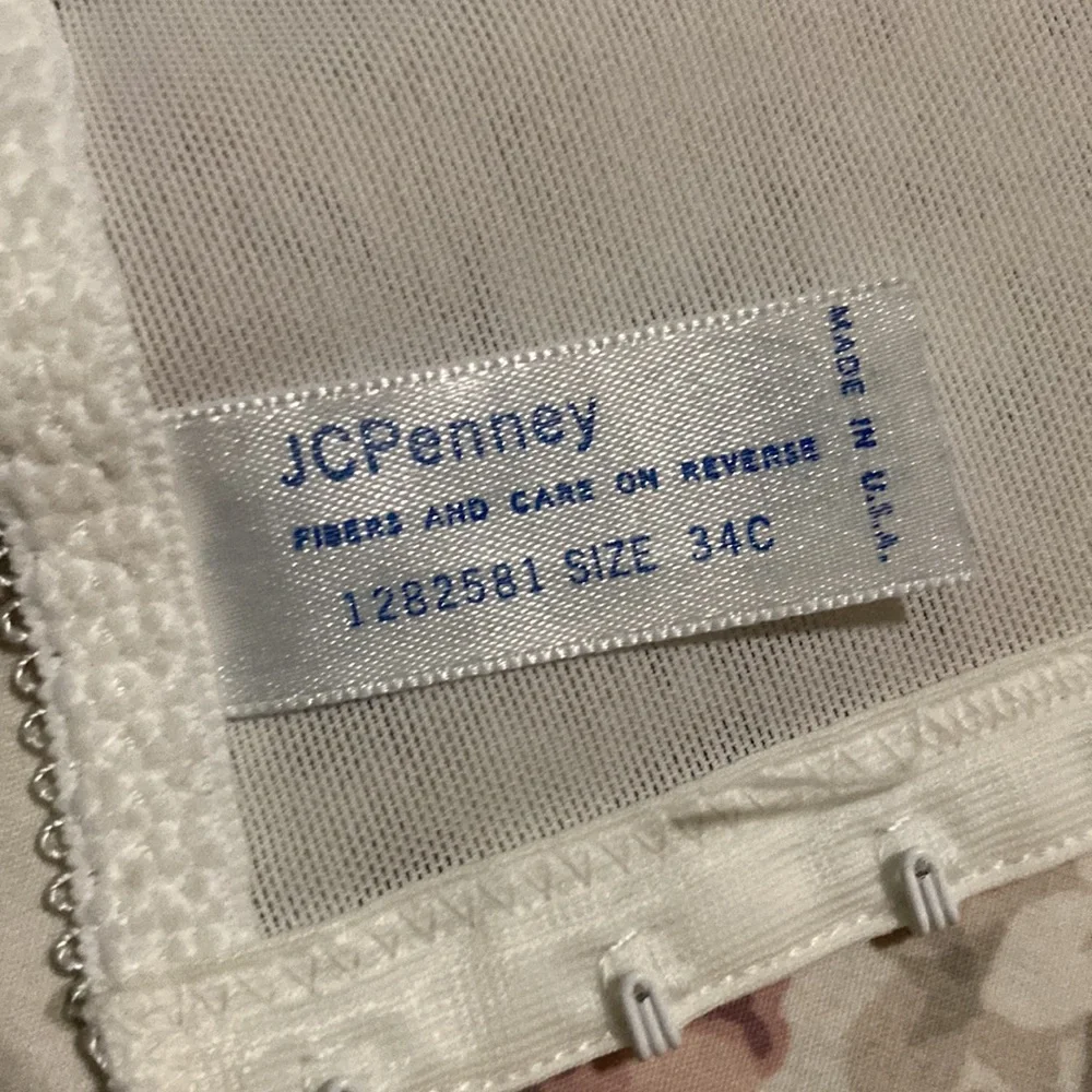 Vintage White Strapless Bra